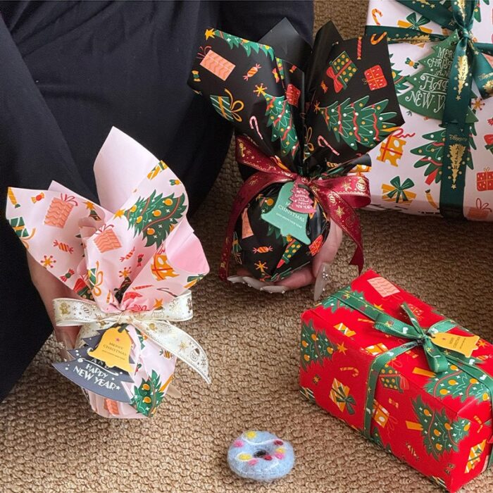 Christmas tree bouquet wrapping paper