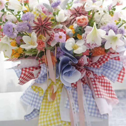Youthful Plaid Korean Paper wrapping bouquet